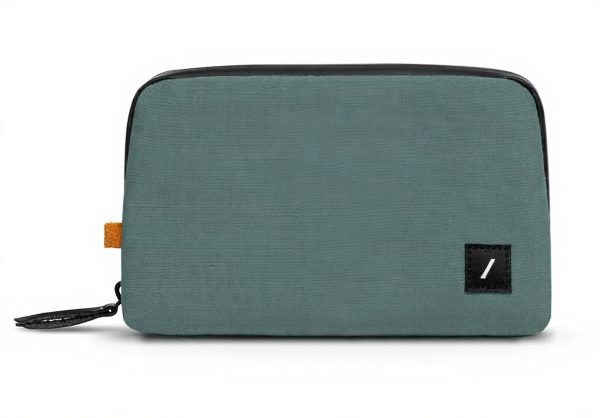 Pochette tech Native Union recyclée organisation câbles